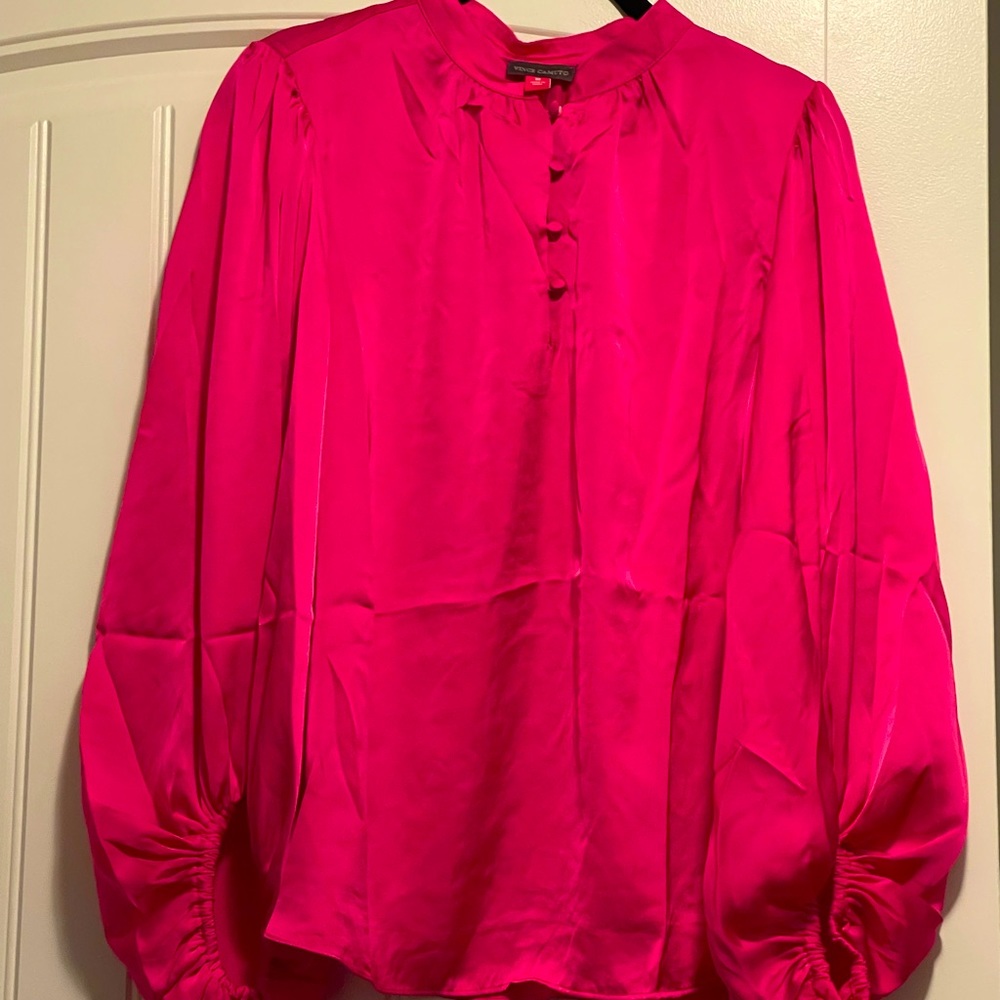 NWT | Vince Camuto pink long sleeve blouse | Medium